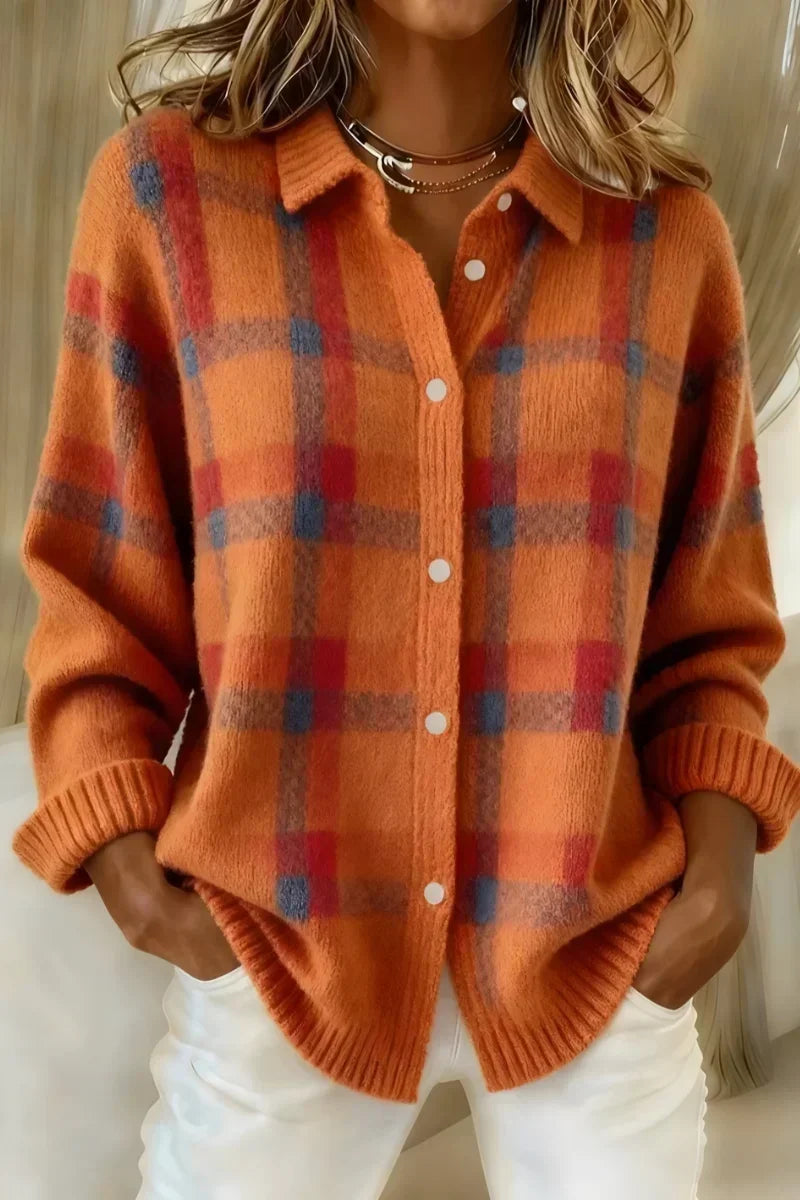 Joanna - Karo sweter z guzikami