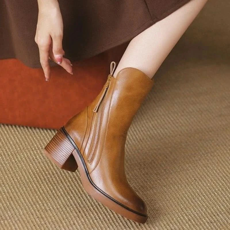 SELENE ANKLE BOOTS