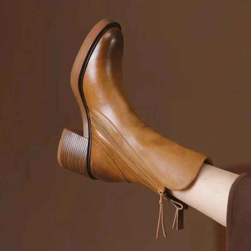 SELENE ANKLE BOOTS