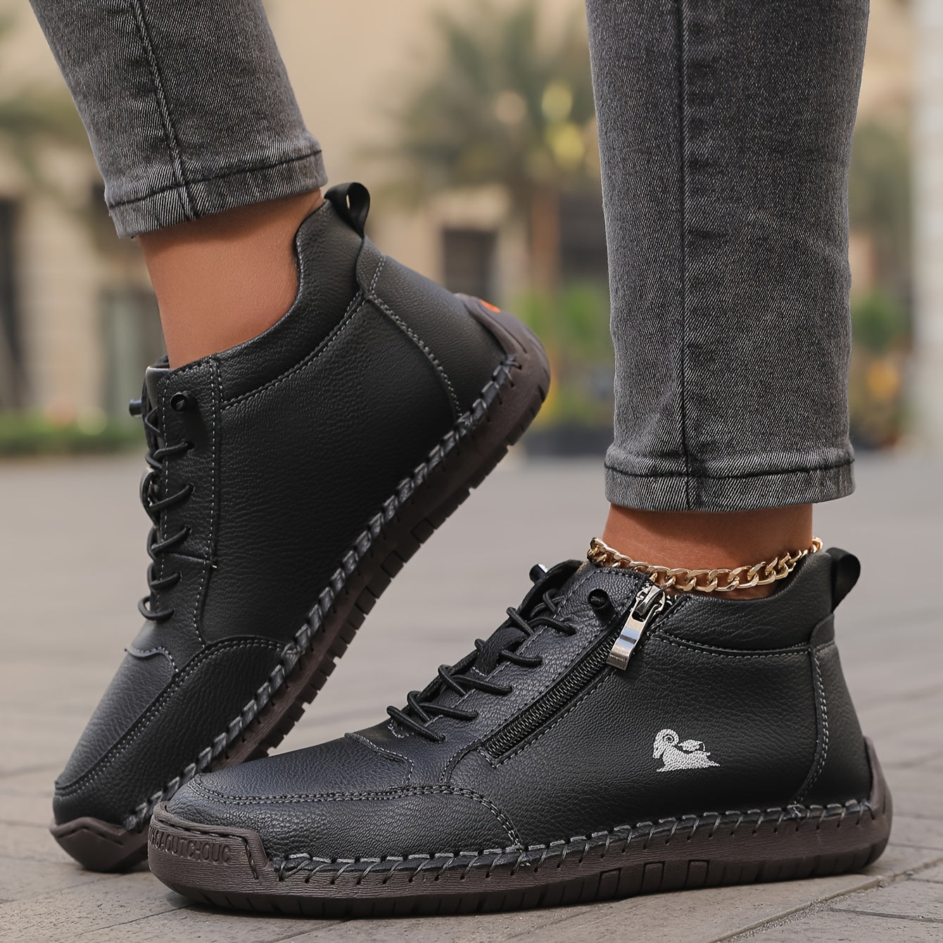 MILA – COMFORTABLE ORTHOPEDIC SNEAKERS + ZIPPER