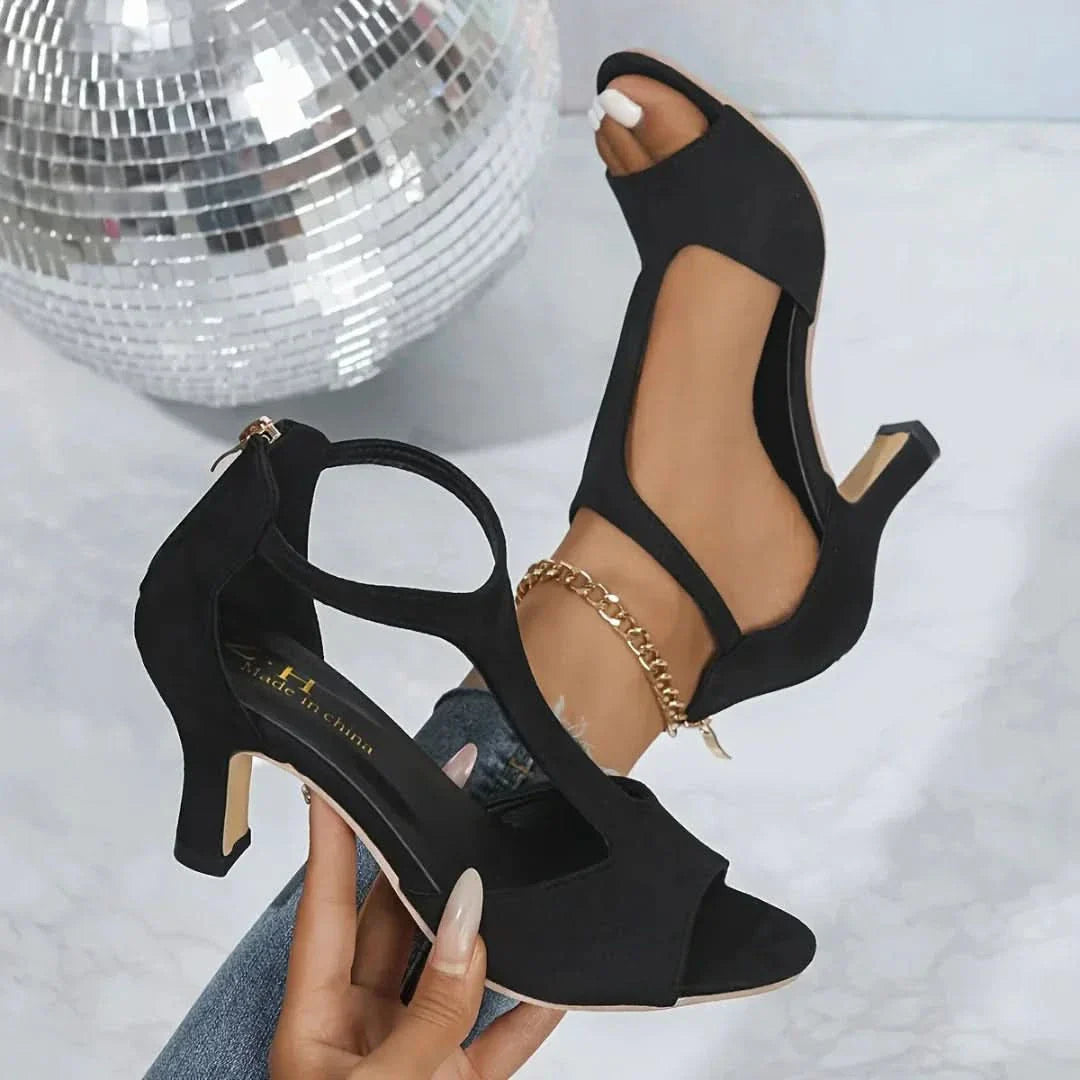 CLASSIC SUEDE HEELS