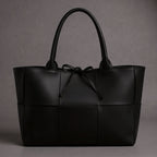 SOPHISTICATED LEATHER TOTE