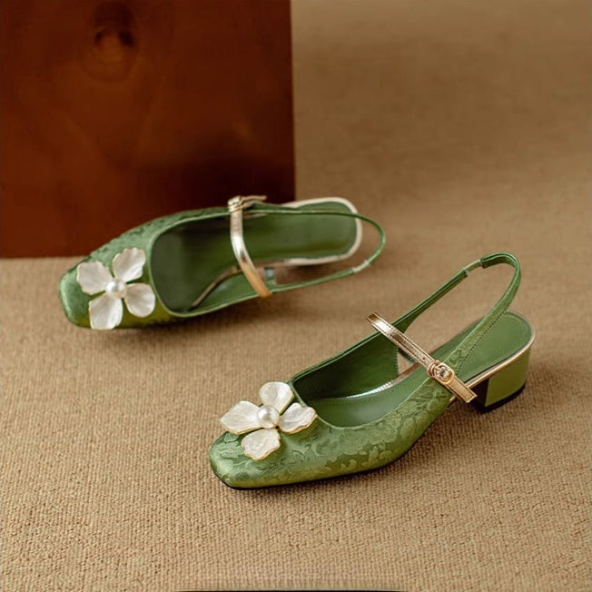 Matylda – Eleganckie damskie buty z kwiatowym detalem